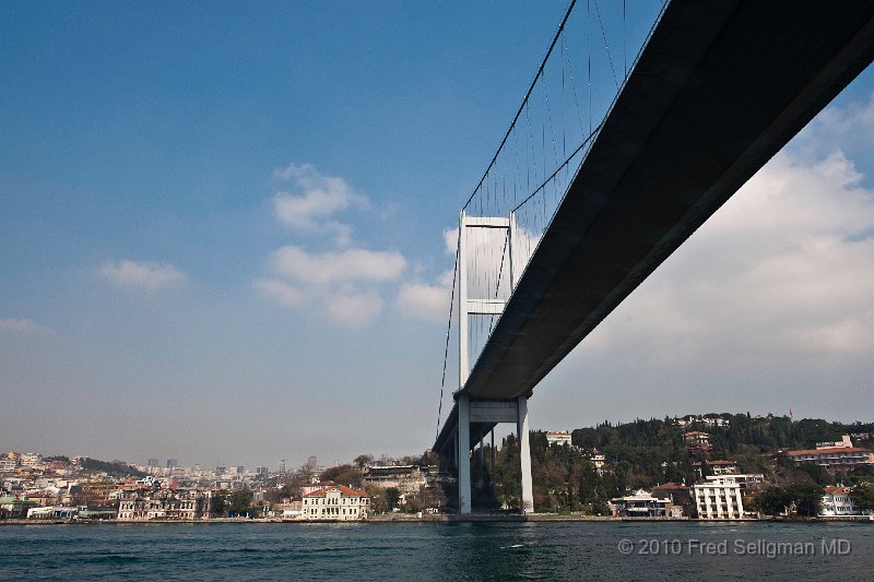 20100403_110309 D3.jpg - Bosphorus Bridge I